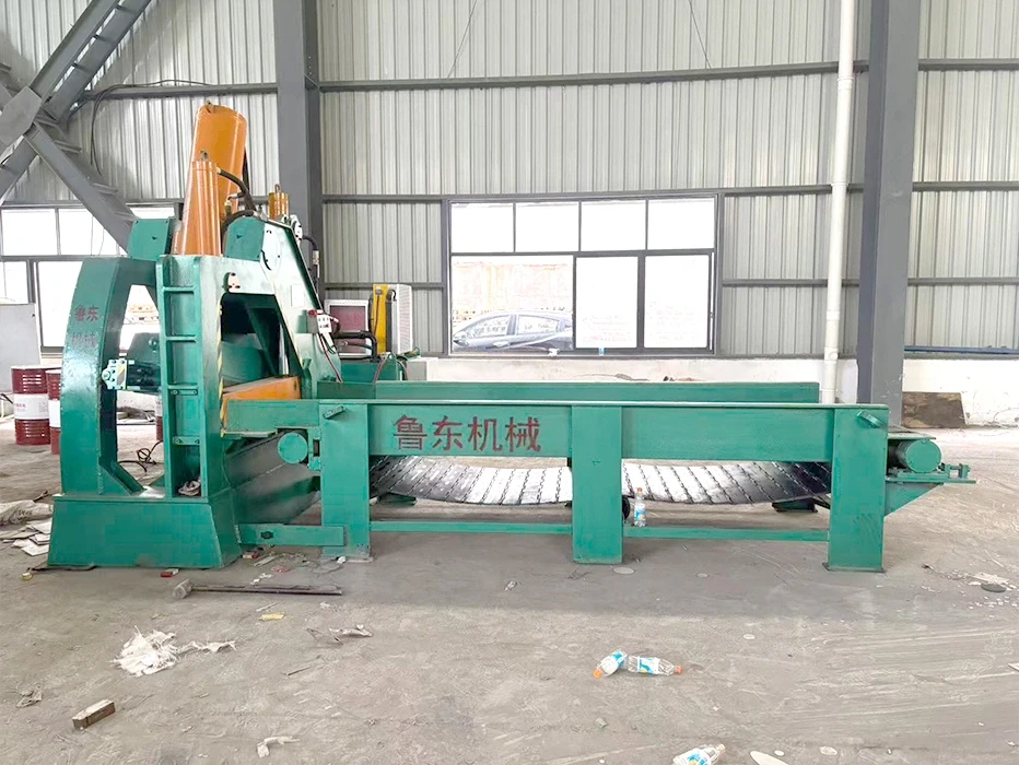 Alligator Shear Equipped with Long Conveyor Table